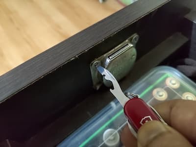 Multi-tool screwdriver