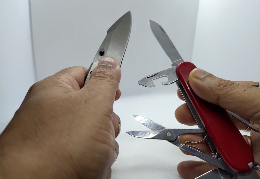 Pocket Knife Vs Multi-tool