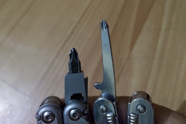 Leatherman Wave bit holder compared to the SwissTool Spirit screwdriver