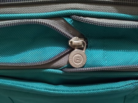 backpack expansion zipper