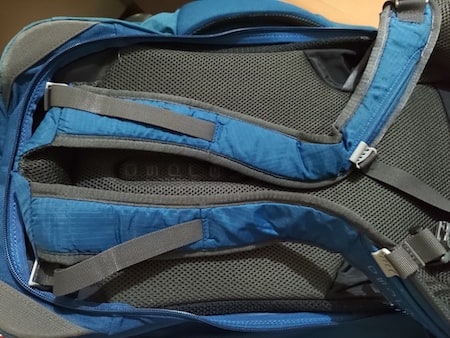 backpack shoulder straps