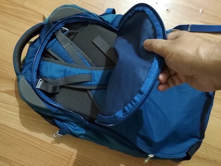 backpack stowable shoulder straps